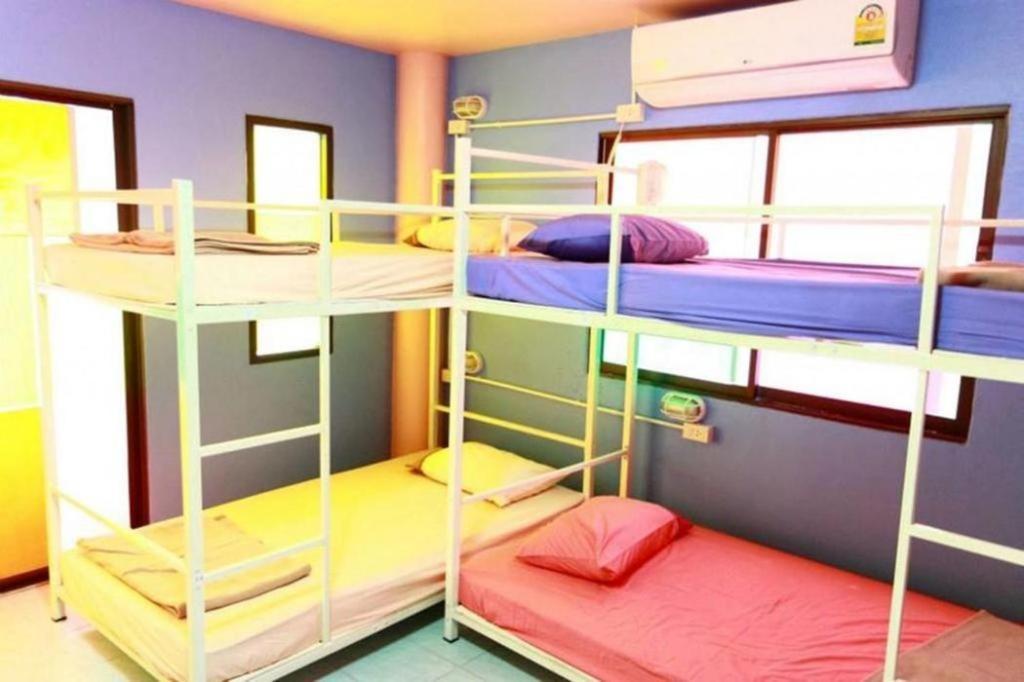 Oyo 586 I Hostel Phuket Ngoại thất bức ảnh